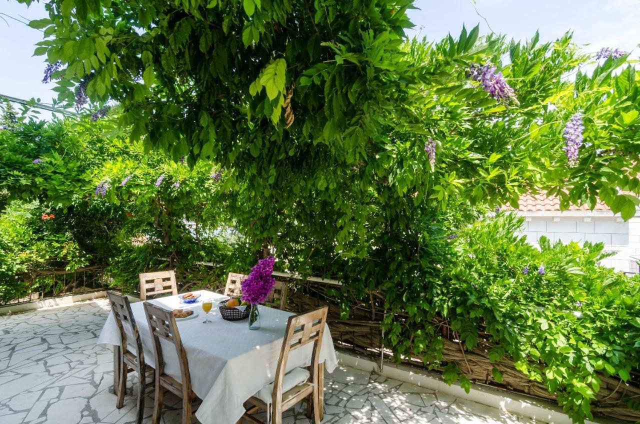 Wisteria Apartment Дубровник Екстер'єр фото