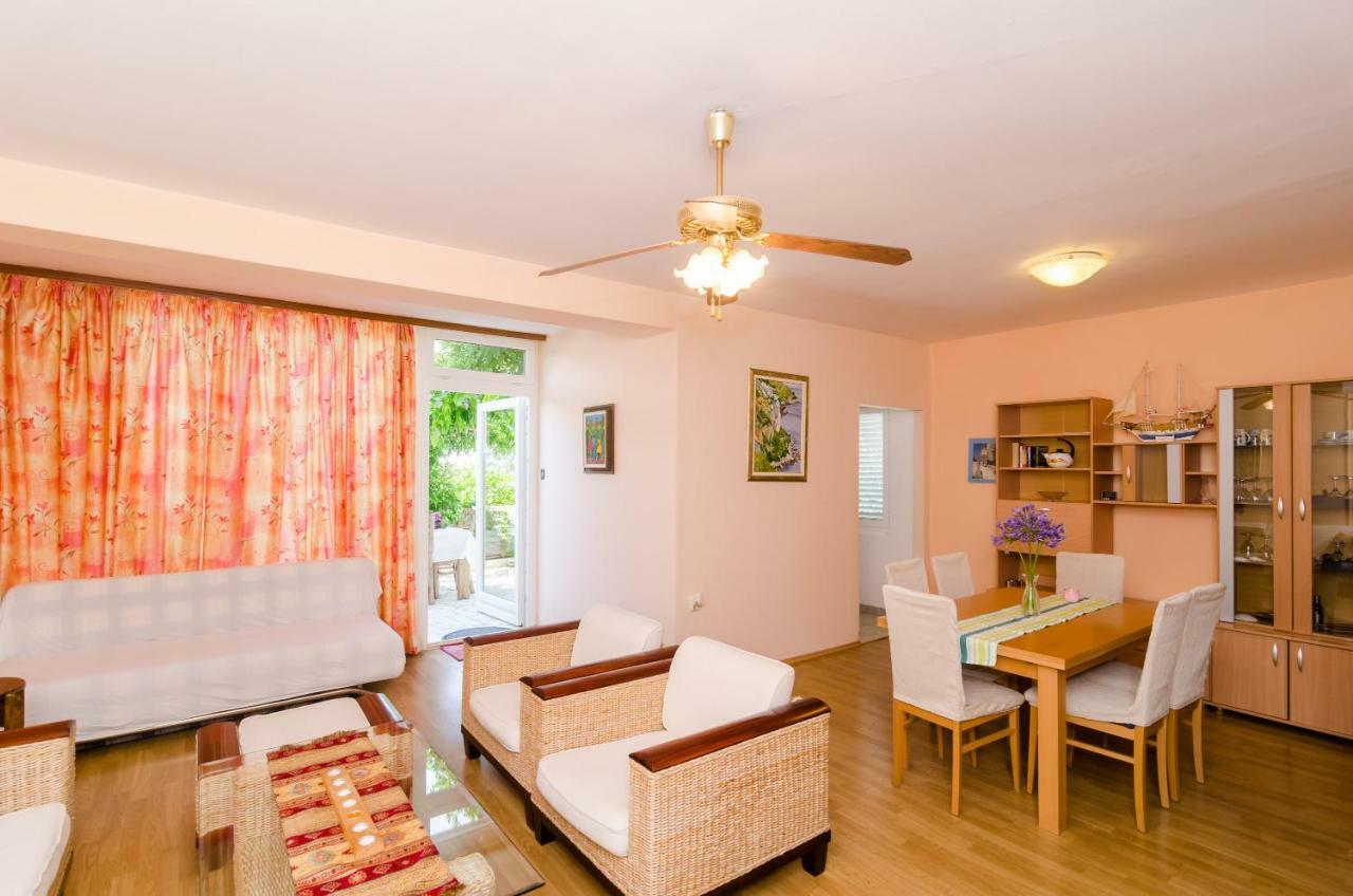 Wisteria Apartment Дубровник Екстер'єр фото