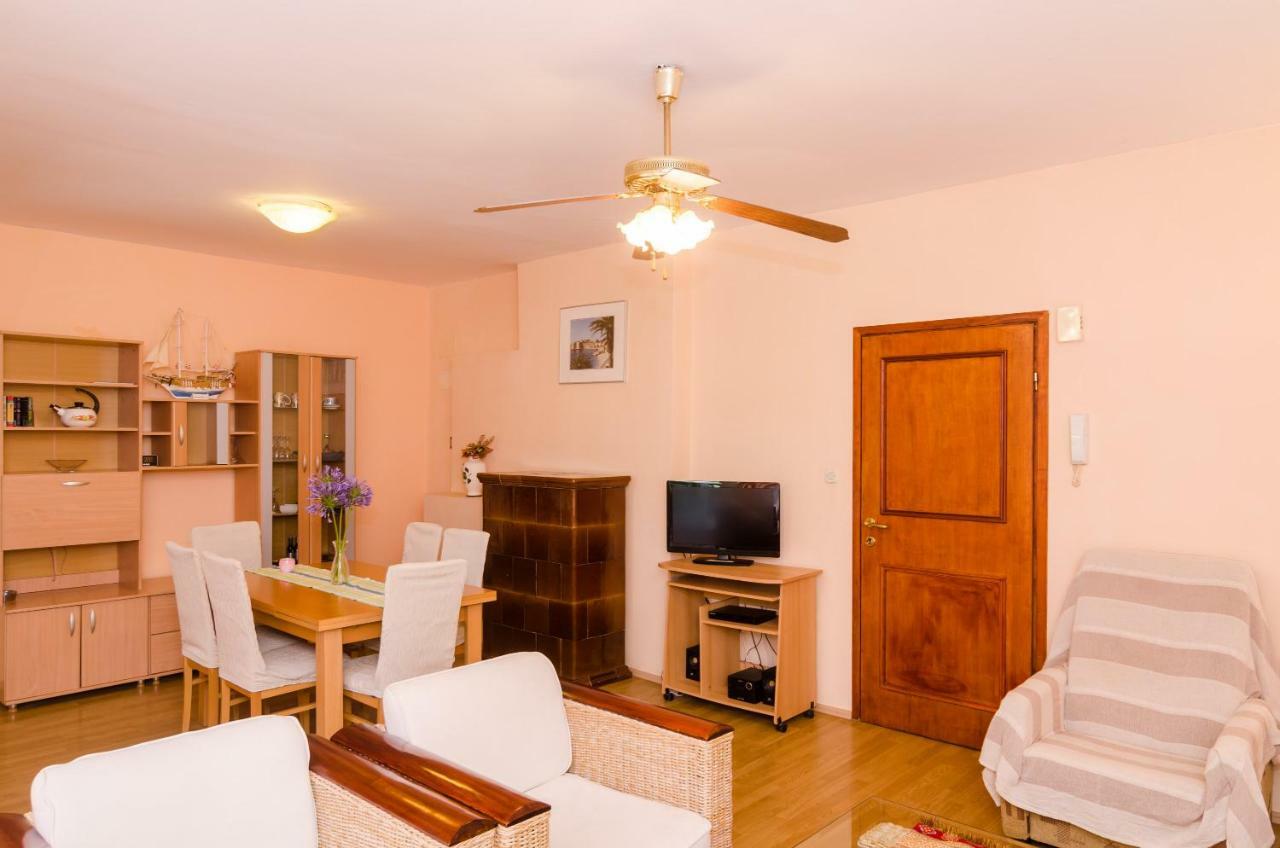 Wisteria Apartment Дубровник Екстер'єр фото