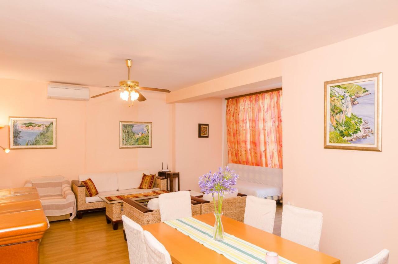 Wisteria Apartment Дубровник Екстер'єр фото