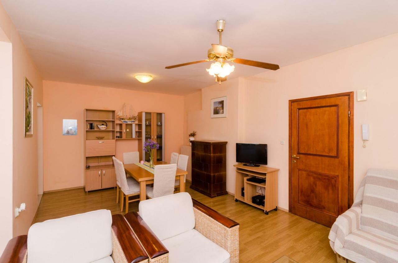 Wisteria Apartment Дубровник Екстер'єр фото