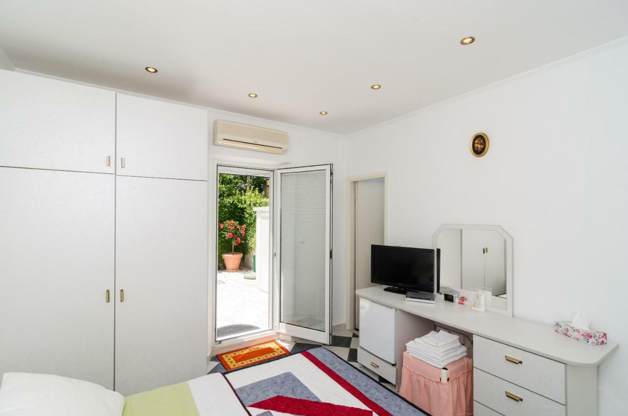 Wisteria Apartment Дубровник Екстер'єр фото