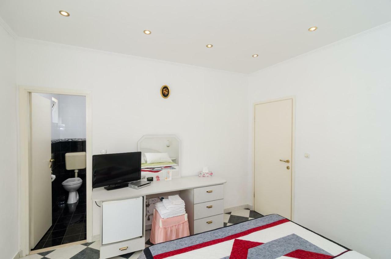 Wisteria Apartment Дубровник Екстер'єр фото